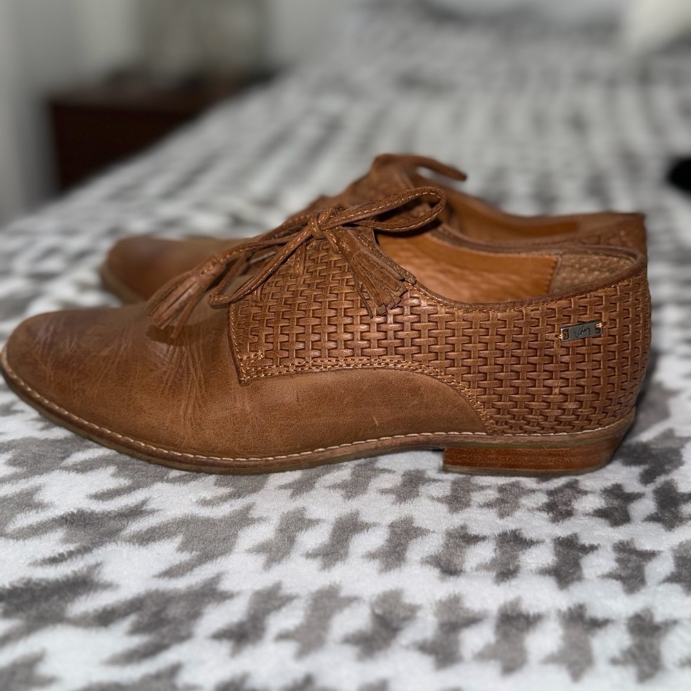 Women's Brown Woven Leather Loafers